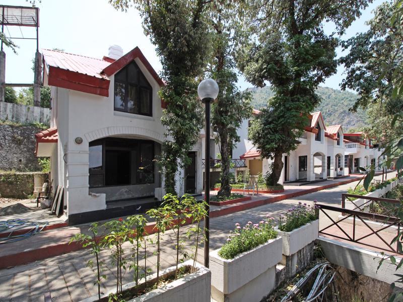 Oyo 5248 Surbee Resorts 穆索里 外观 照片