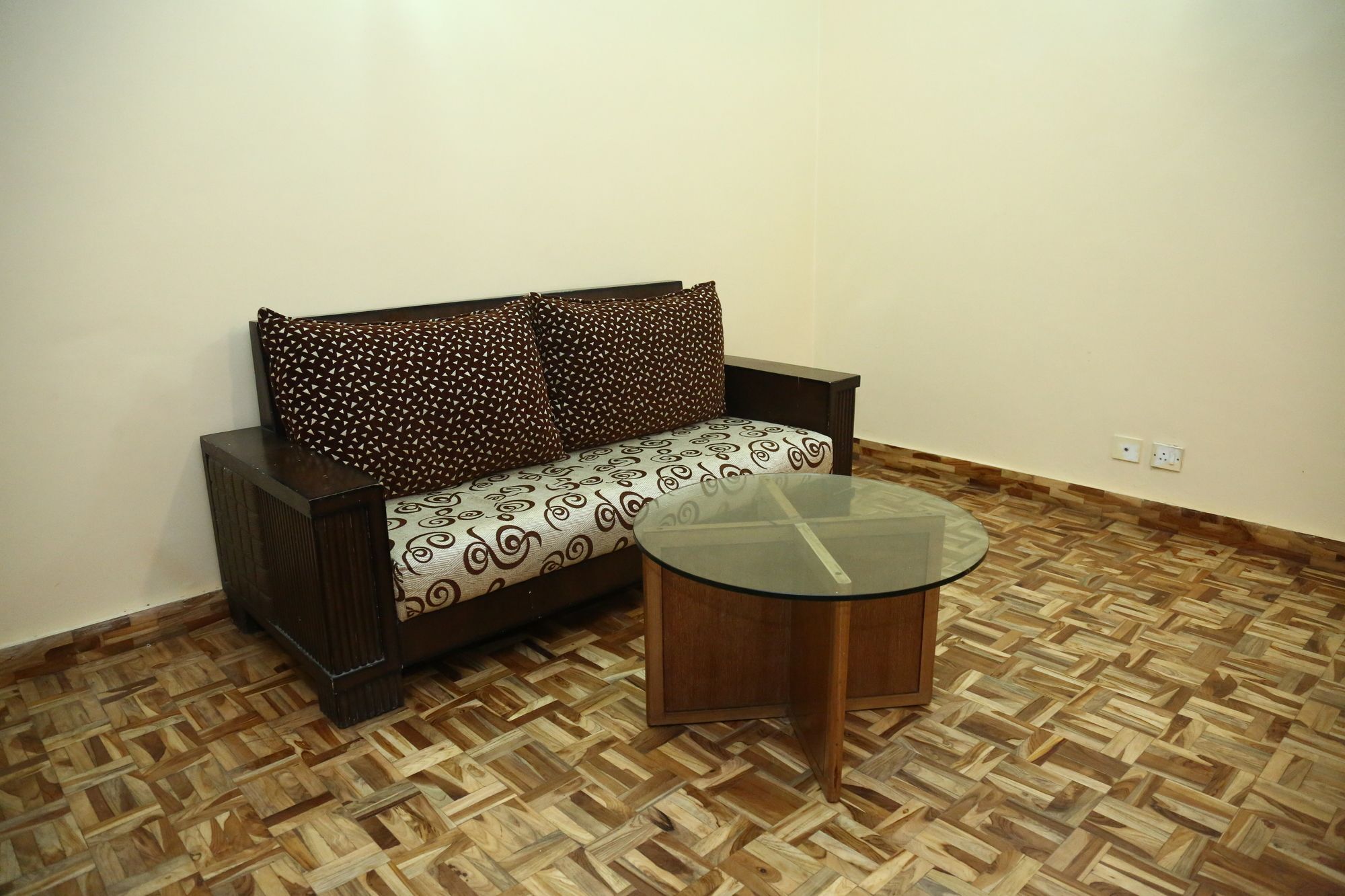 Oyo 5248 Surbee Resorts 穆索里 外观 照片