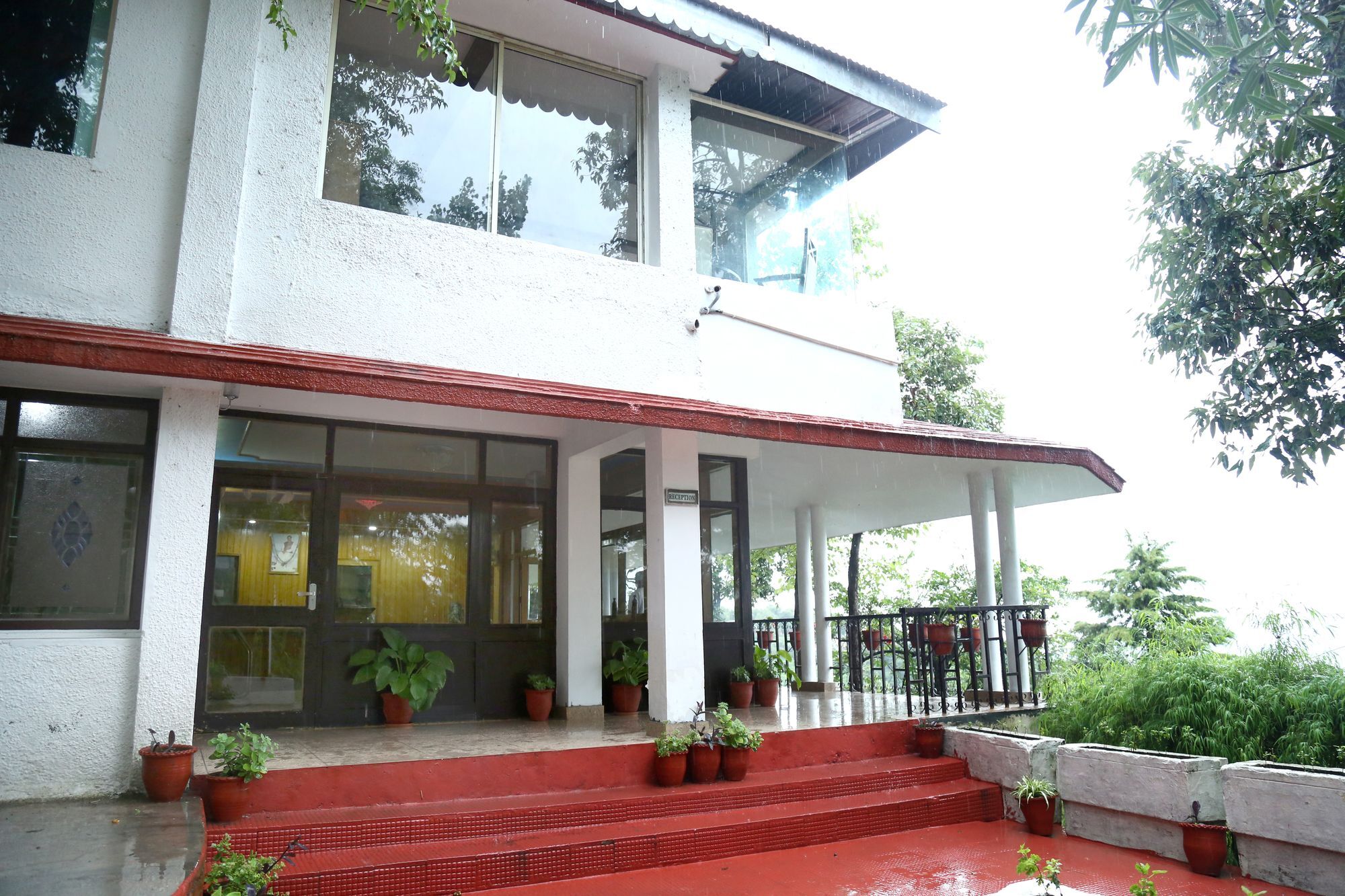 Oyo 5248 Surbee Resorts 穆索里 外观 照片