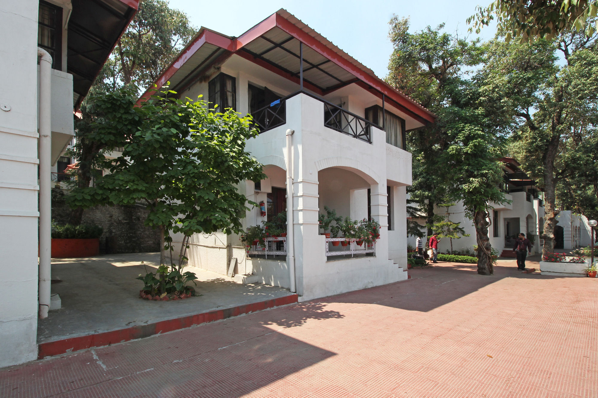 Oyo 5248 Surbee Resorts 穆索里 外观 照片